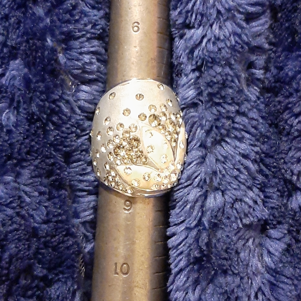 Big Bold Statement Gray White Crystal Ring - image 8